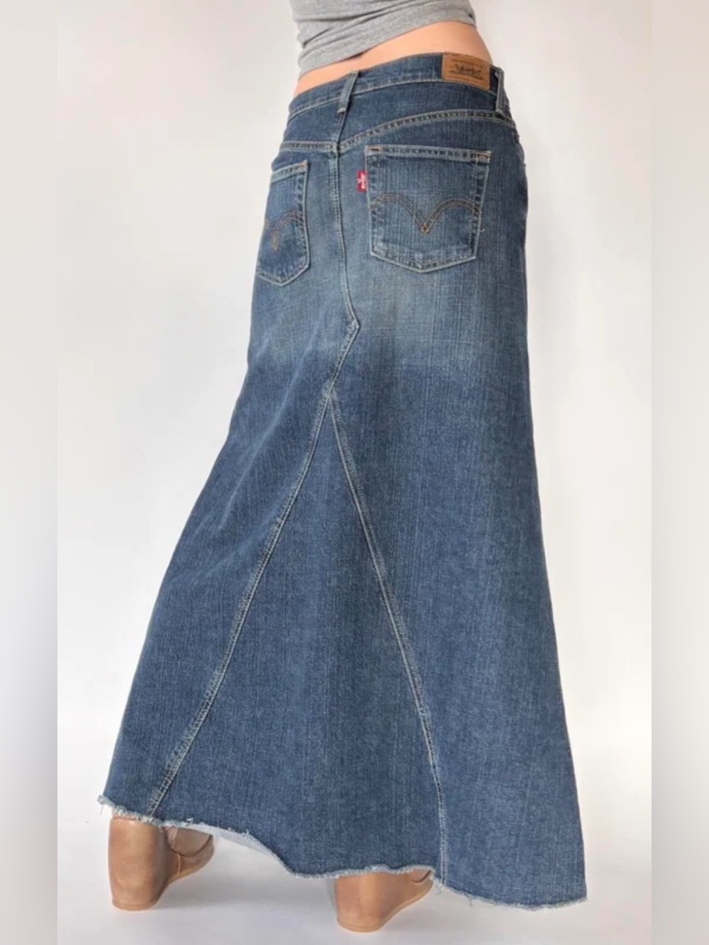 Vintage Levi's Cotton Y2K Inspired Retro Maxi Skirt Women's Size 5 (waist 30/31)